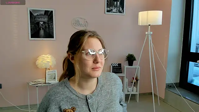 Snapshot of MaragretHathway chatting on January 2026 06:31:01 AM MaragretHathway online show from January 2026 06:31:01 AM