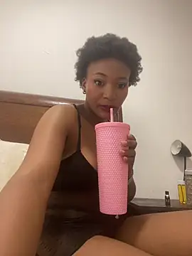 MOONSTONE2020 online show from January 2026 07:04:01 AM