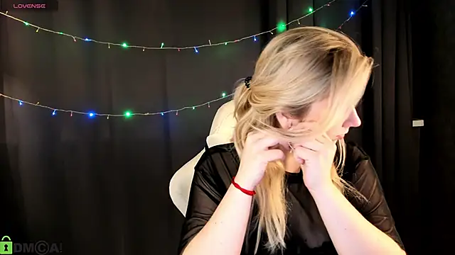 SoftLana online show from January 2026 04:07:01 AM