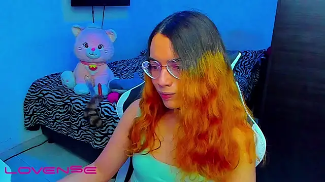 lillykittyyy online show from April 2026 03:20:01 AM