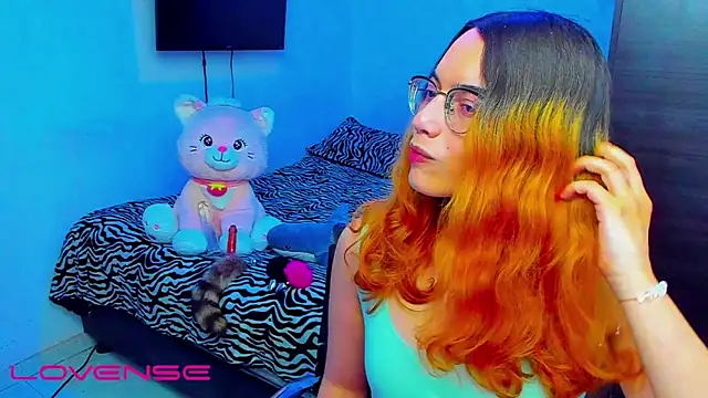 lillykittyyy online show from April 2026 03:13:01 AM