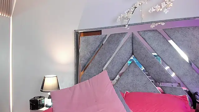 Snapshot of Astrid_williams chatting on June 2026 03:29:02 PM Astrid williams online show from June 2026 03:29:02 PM
