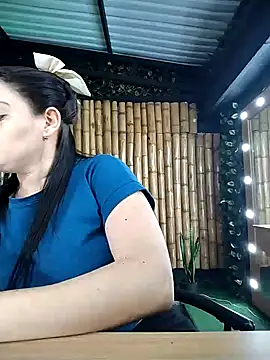 Astrid williams online show from February 2026 11:49:02 PM