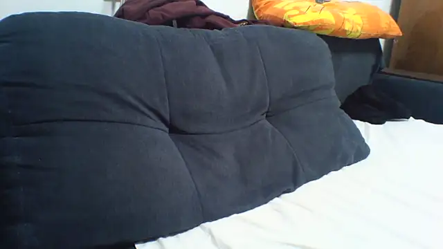 KaelNox online show from April 2026 12:06:01 PM