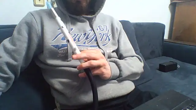 KaelNox online show from May 2026 03:37:01 PM