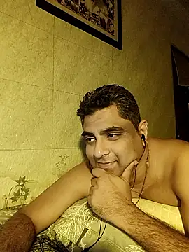 hardnhornybull online show from January 2026 09:52:02 PM