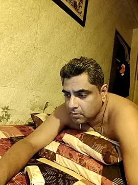 hardnhornybull online show from March 2026 08:56:02 PM