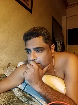 hardnhornybull online show from February 2026 07:35:01 PM