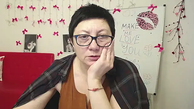 EmilyL0ve online show from February 2026 06:19:01 PM