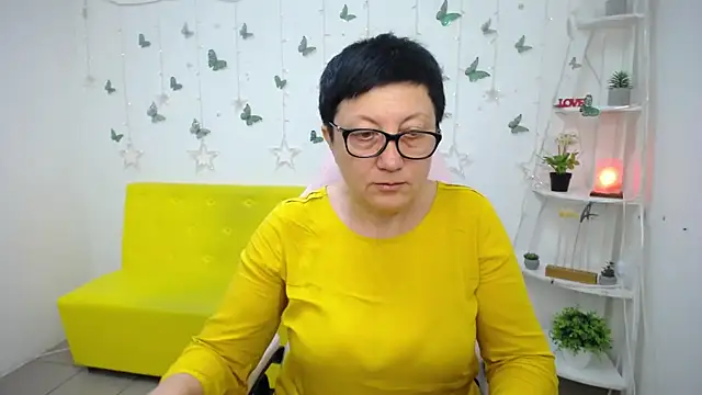 EmilyL0ve online show from May 2026 05:10:01 PM