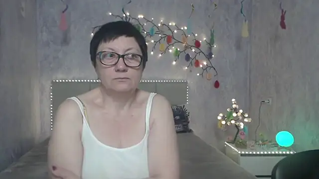 EmilyL0ve online show from April 2026 05:36:01 AM