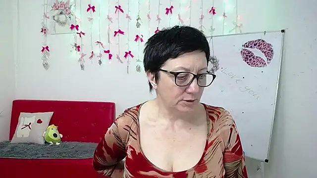 EmilyL0ve online show from April 2026 07:58:02 PM