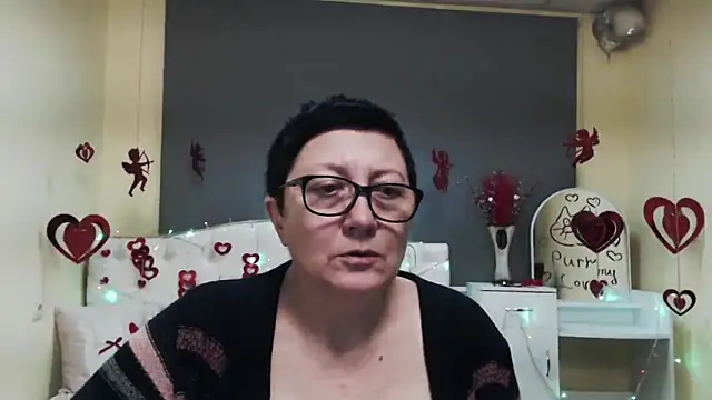 EmilyL0ve online show from February 2026 05:43:02 PM