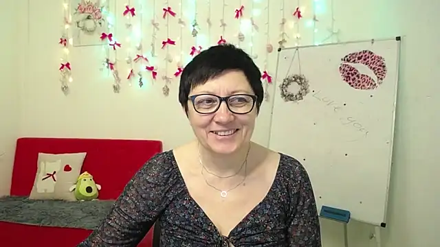 EmilyL0ve online show from April 2026 05:11:01 AM