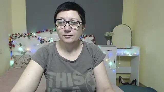 EmilyL0ve online show from March 2026 06:20:01 AM