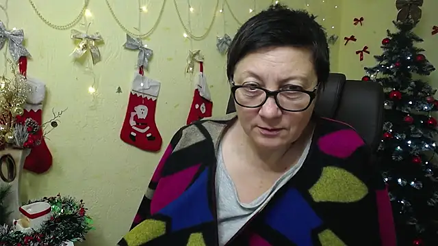 Snapshot of EmilyL0ve chatting on January 2026 03:39:02 PM EmilyL0ve online show from January 2026 03:39:02 PM