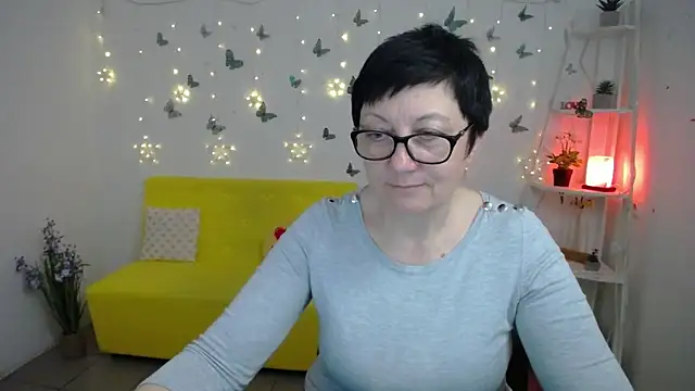 EmilyL0ve online show from April 2026 05:25:01 PM