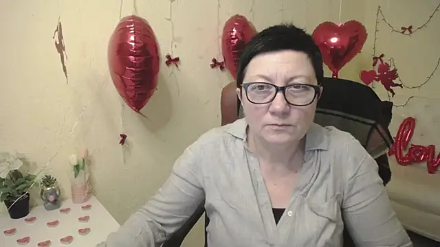 EmilyL0ve online show from February 2026 06:29:01 PM