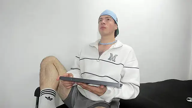 VelloTouch online show from January 2026 07:31:02 PM