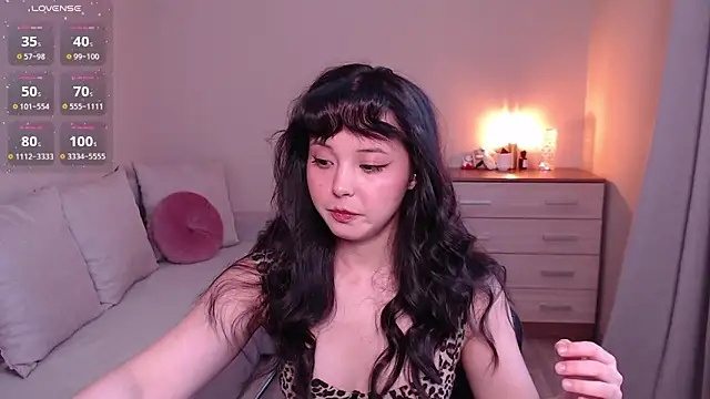 lia hetty online show from March 2026 01:46:01 PM