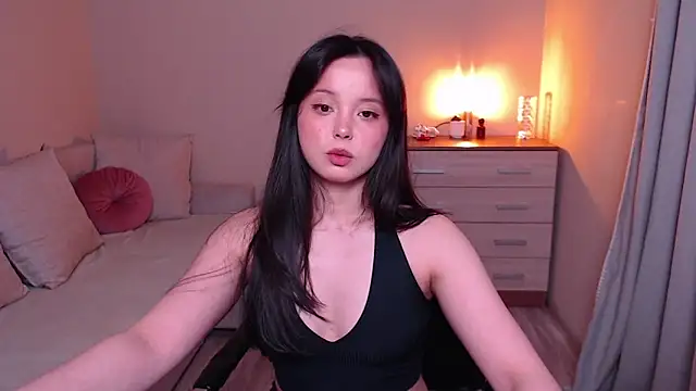 lia hetty online show from April 2026 05:36:02 PM