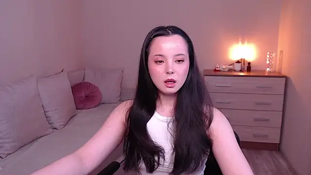 lia hetty online show from May 2026 02:00:02 PM