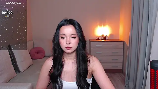 lia hetty online show from November 2025 05:02:01 PM