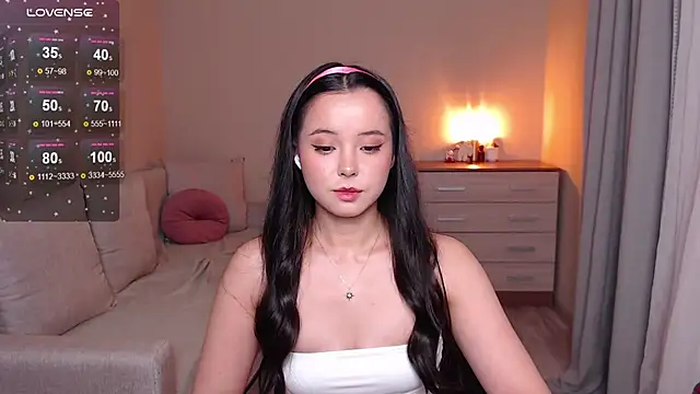 lia hetty online show from October 2025 04:40:01 PM