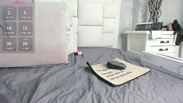 Snapshot of laura_rouse7 chatting on March 2026 08:05:01 PM laura rouse7 online show from March 2026 08:05:01 PM