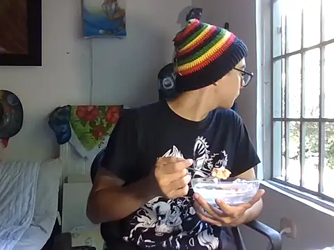 Colombian0baby online show from January 2026 09:00:02 PM