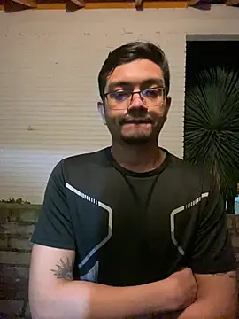 GostosoRS25 online show from July 2026 10:18:02 PM