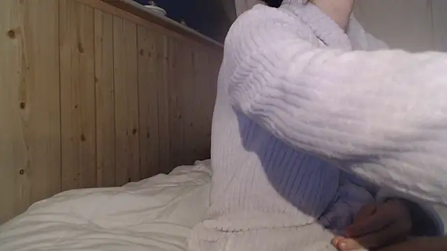 Snapshot of saraswirls69@xh chatting on May 2026 12:41:02 PM saraswirls69xh online show from May 2026 12:41:02 PM