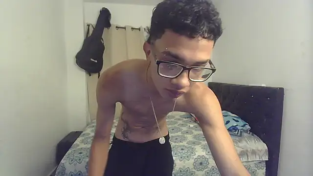 pocket loversxxx online show from April 2026 03:30:02 AM