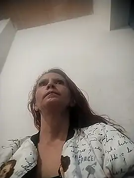 cintia love online show from February 2026 01:07:01 PM