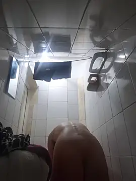 cintia love online show from April 2026 10:11:02 PM