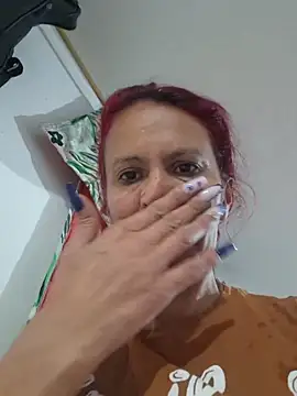 cintia love online show from May 2026 10:07:01 PM