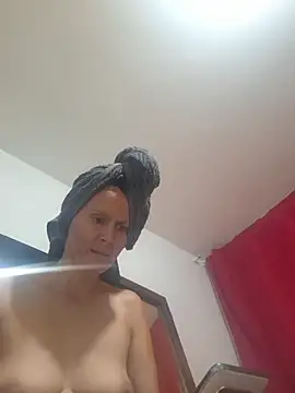 cintia love online show from February 2026 10:32:01 PM