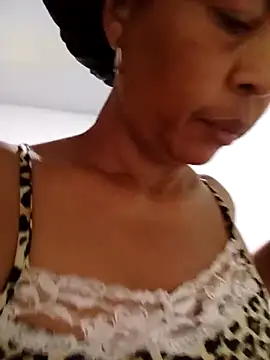 IIv0ryN0IIReX-XX online show from February 2026 01:11:02 PM