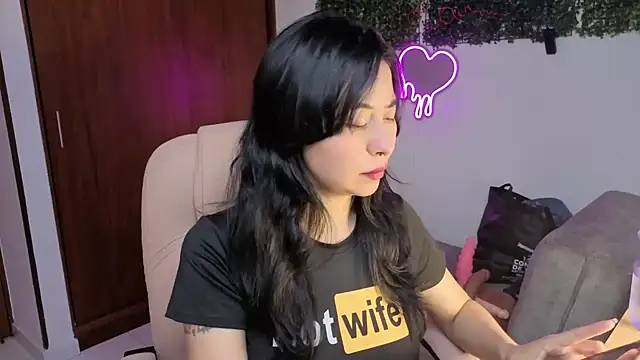 LolaOpalX online show from April 2026 02:15:02 AM