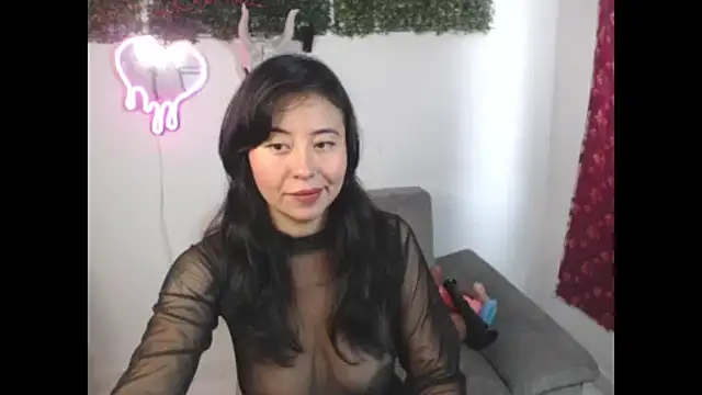 LolaOpalX online show from February 2026 03:24:01 PM