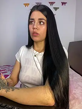 sophyy white online show from February 2026 10:42:02 PM