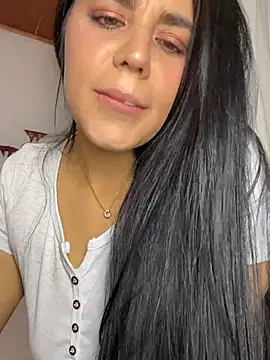 sophyy white online show from June 2026 05:29:02 AM