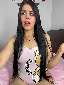 sophyy white online show from February 2026 10:28:02 PM