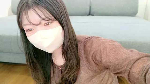   Yui  online show from April 2026 03:57:02 AM