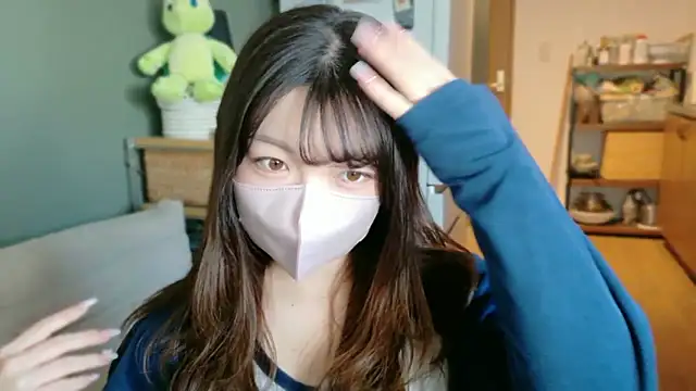   Yui  online show from February 2026 05:41:01 AM