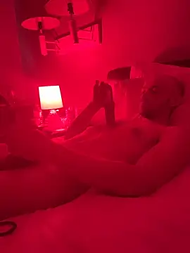 cloudyplay661 online show from February 2026 04:37:01 PM