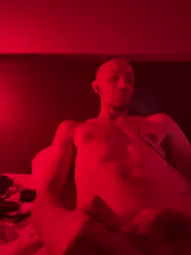 cloudyplay661 online show from April 2026 06:59:01 AM