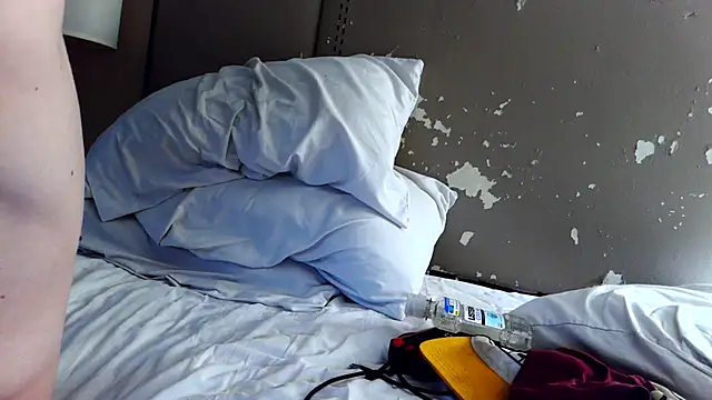 cloudyplay661 online show from April 2026 01:43:01 AM