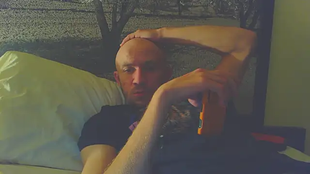 cloudyplay661 online show from April 2026 06:49:02 AM