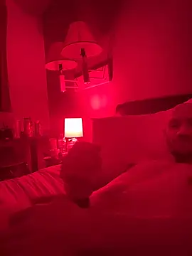 cloudyplay661 online show from February 2026 04:43:01 AM